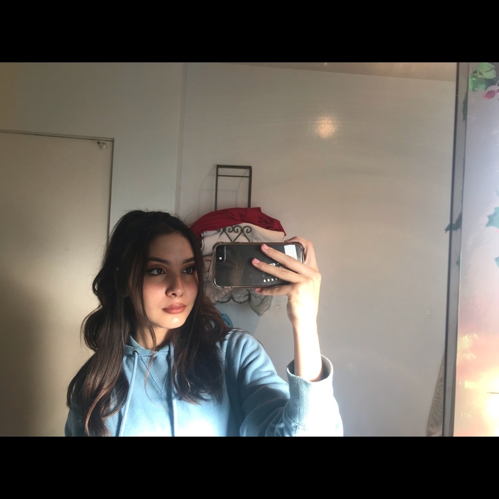 Meet your Posher, Sabina